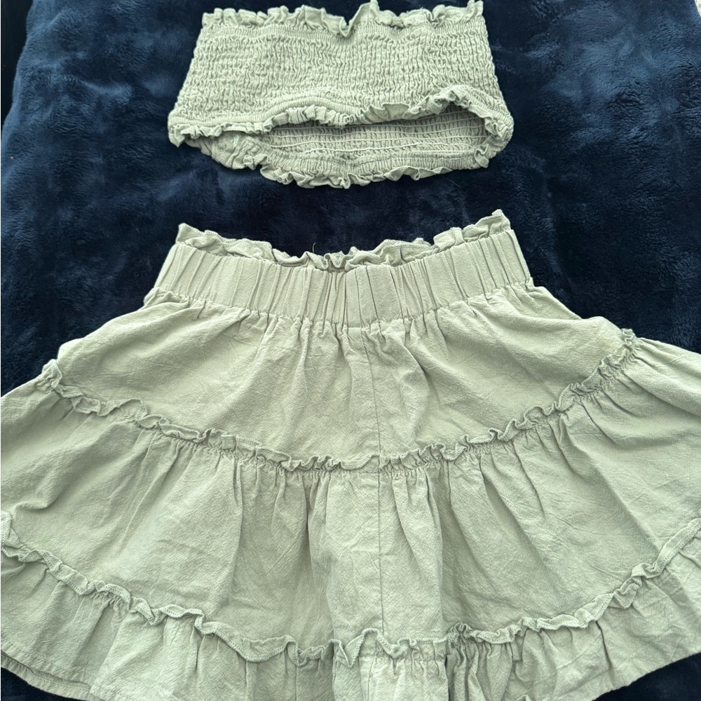 SHEIN Beige Ruffled Skirt Set - Picture 3 of 5